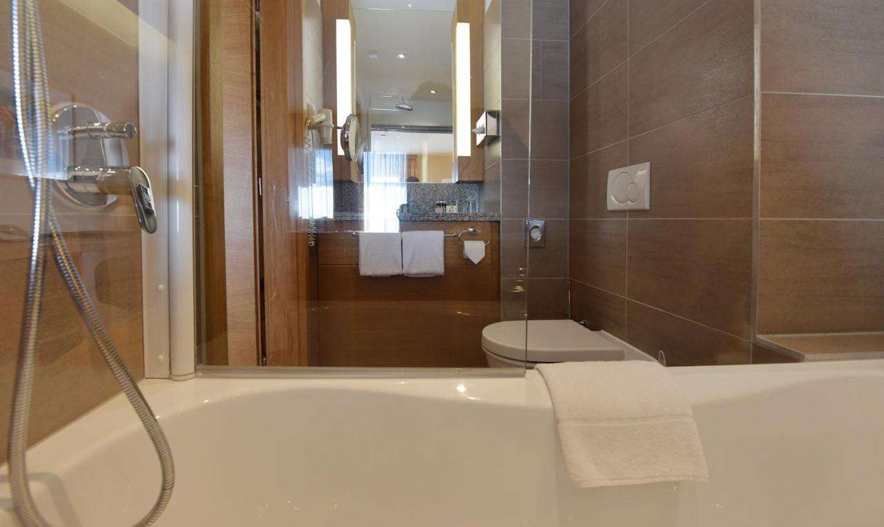 Double Room - Lake Side