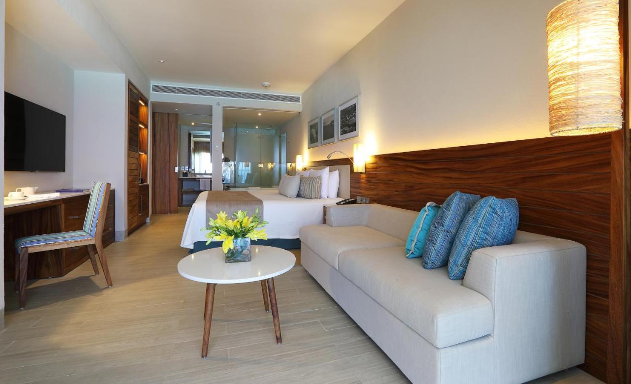 Suite Deluxe King Partial Ocean View,1273576201:JPEG