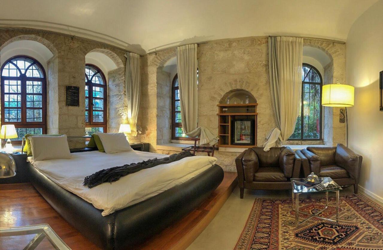 Luxury Suite Bath