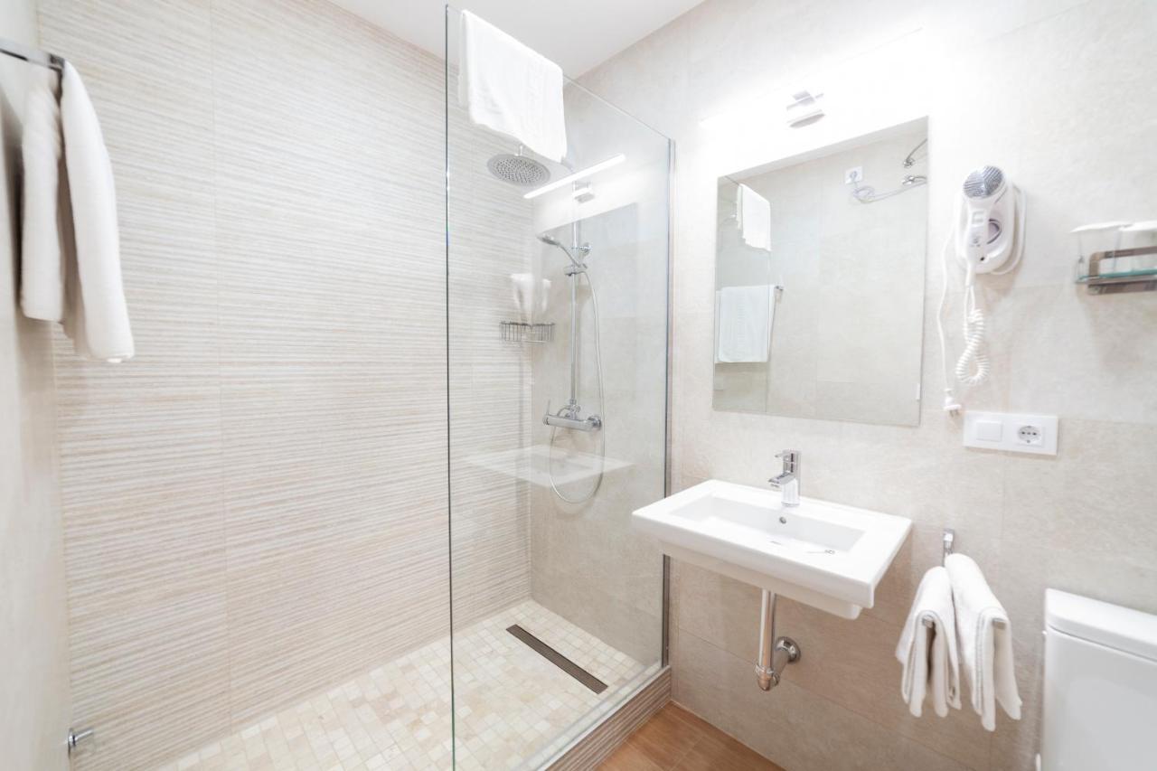 Double Room,1597544407:JPEG