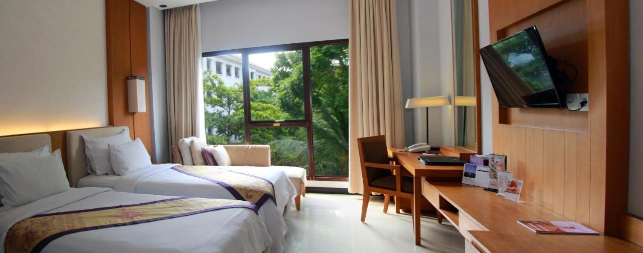 Deluxe Double or Twin Room