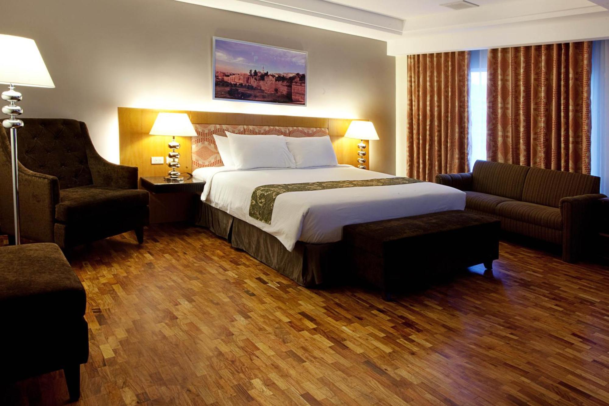 Junior Suite