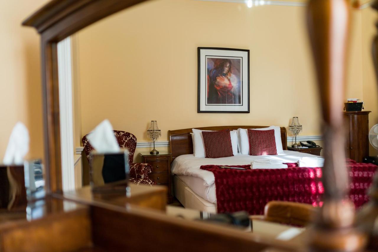 Junior Suite ( Not Dog Friendly)