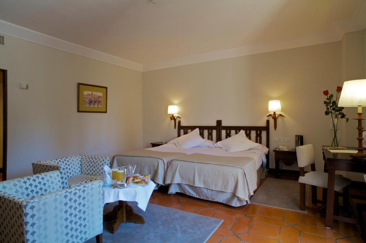 Standard Double Room,1214636551:JPEG