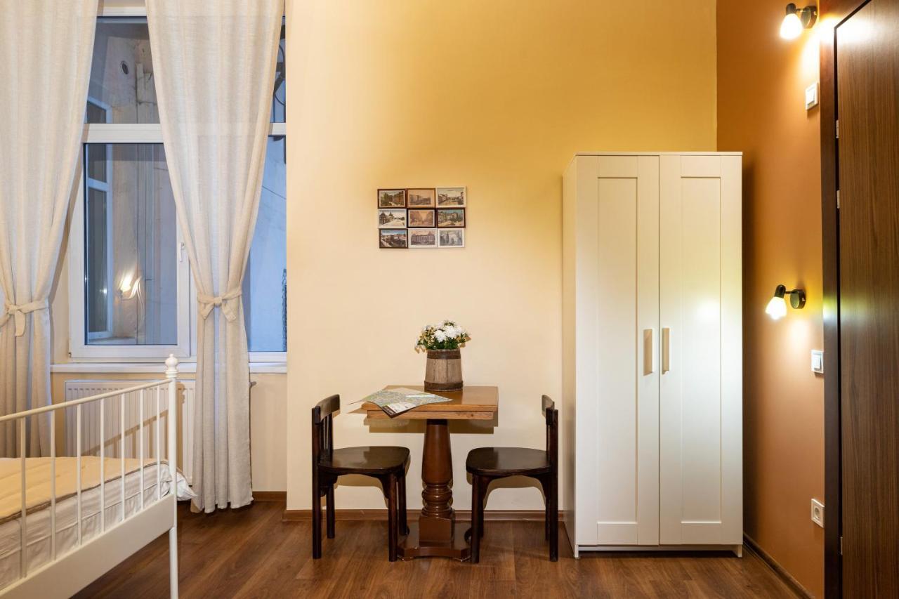 Double Room Private Bathroom