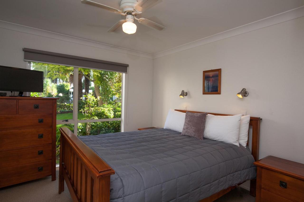 Three-Bedroom Apartment with Sofa Bed