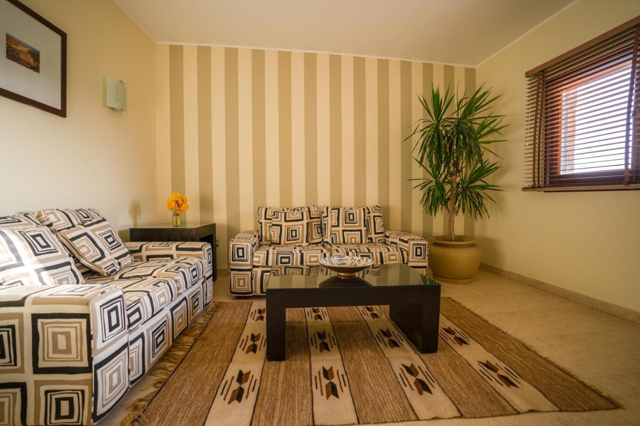 Junior Suite – West Bay (Uitsluitend Volwassenen 16+)
