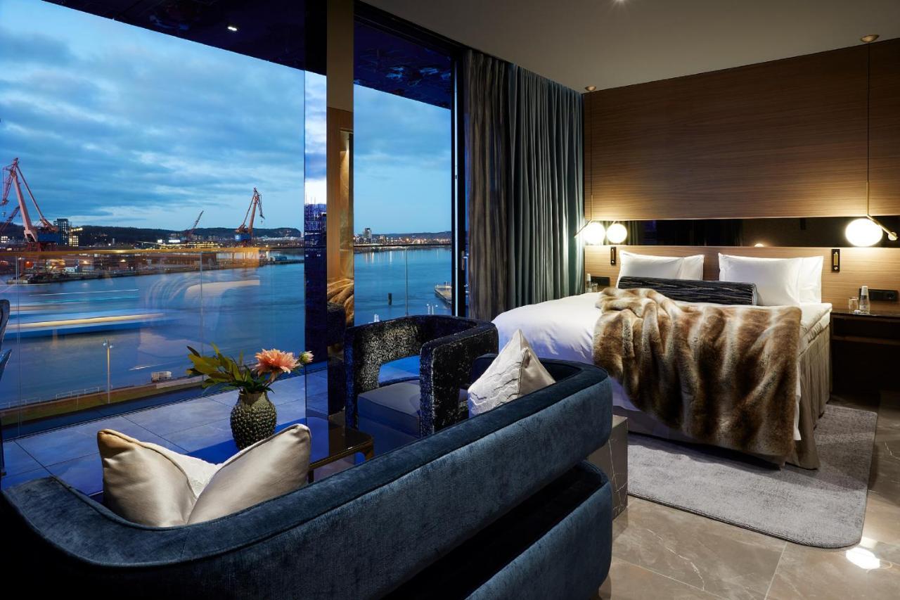 Penthouse – min. age 25+