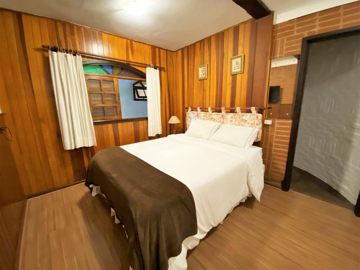 Quarto Duplo Standard