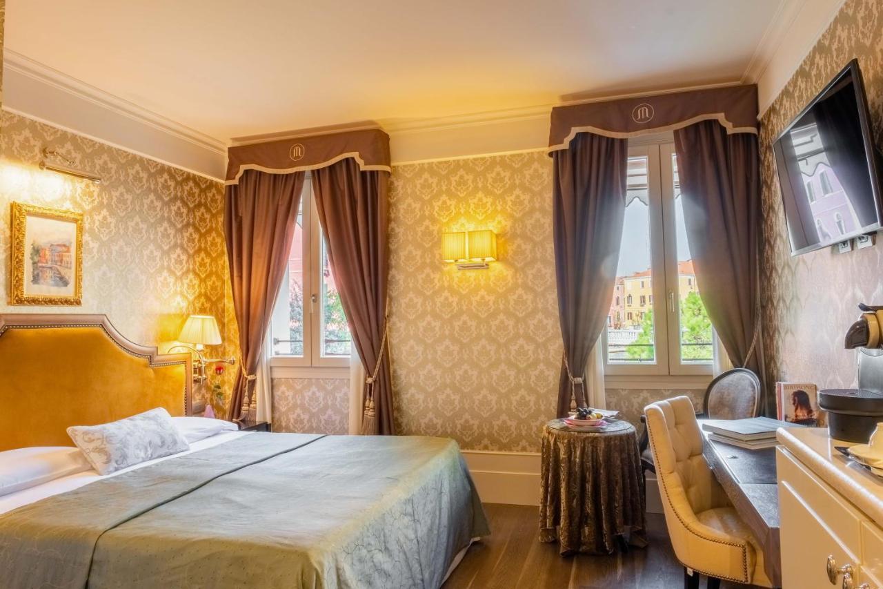 Chambre Double Supérieure - Vue sur Canal