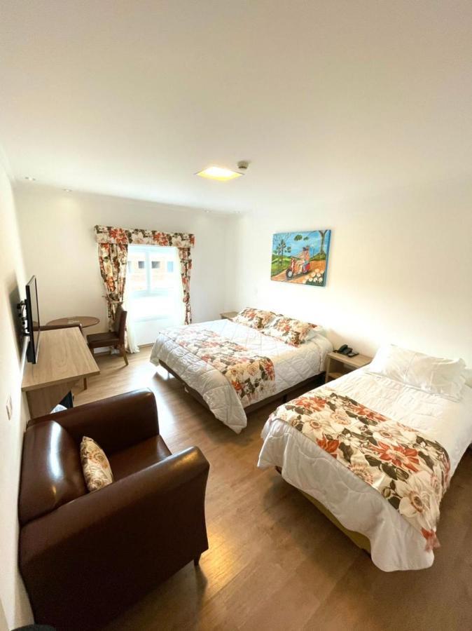 Quarto Triplo Luxo