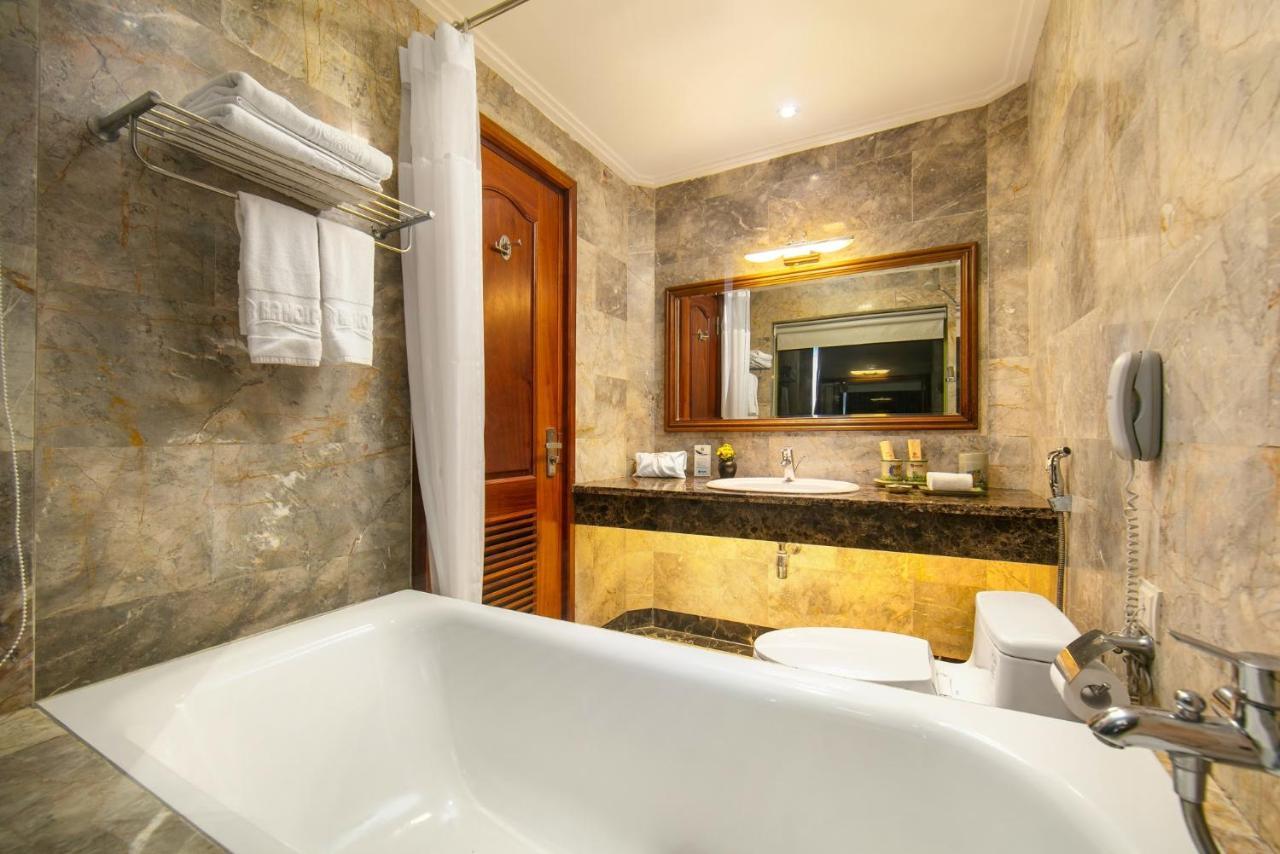 Deluxe City View Room