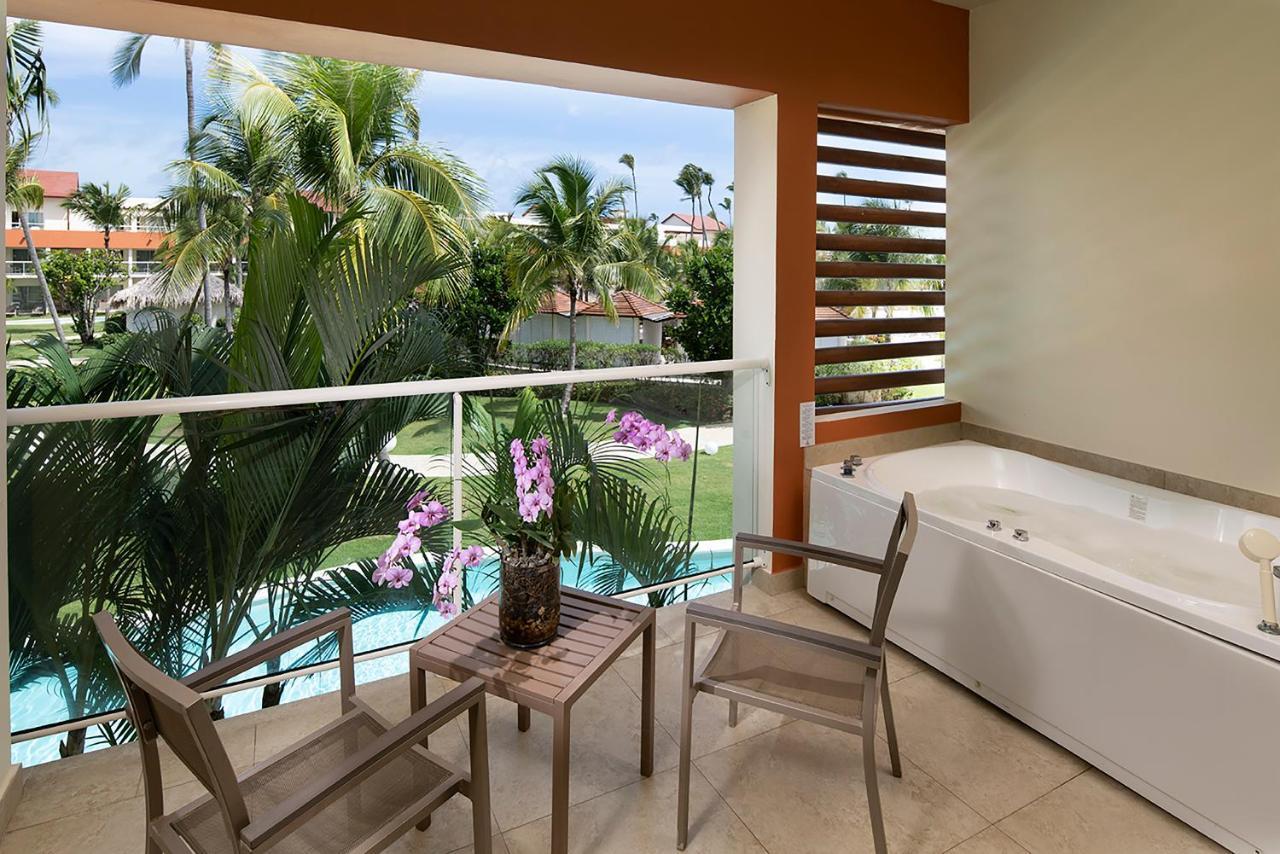 Allure Junior Suite Pool View King
