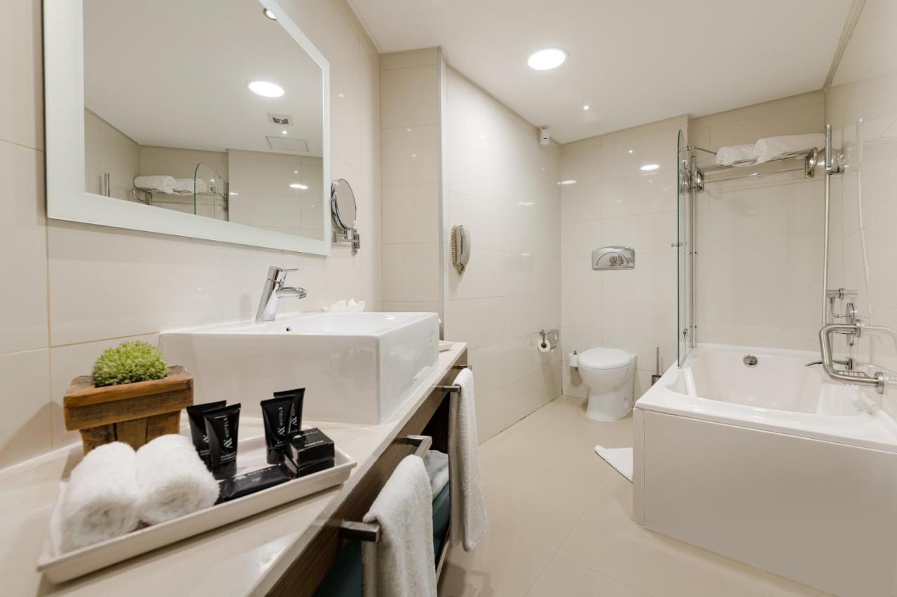 Chambre Double ou Lits Jumeaux Confort Sans Balcon