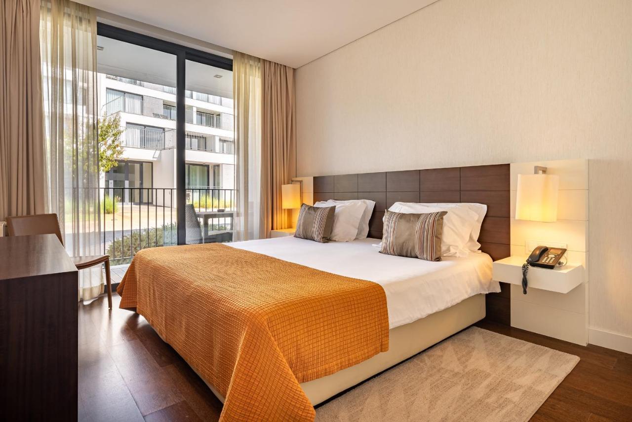 Suite Balcony,1251298651:JPEG