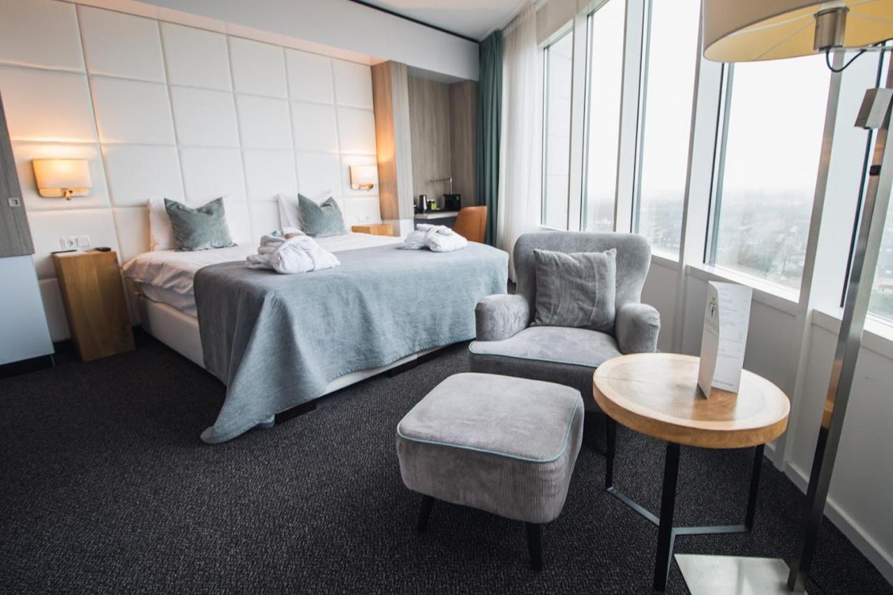 Executive Room,1088603161:JPEG