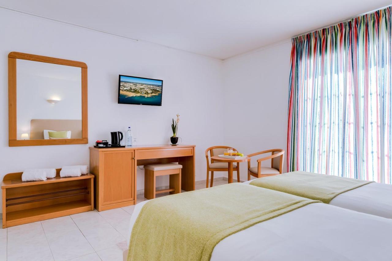 Double or Twin Room,1589292425:JPEG