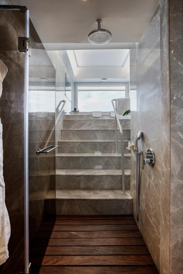 Lifestyle Junior Suite with Spa Bath