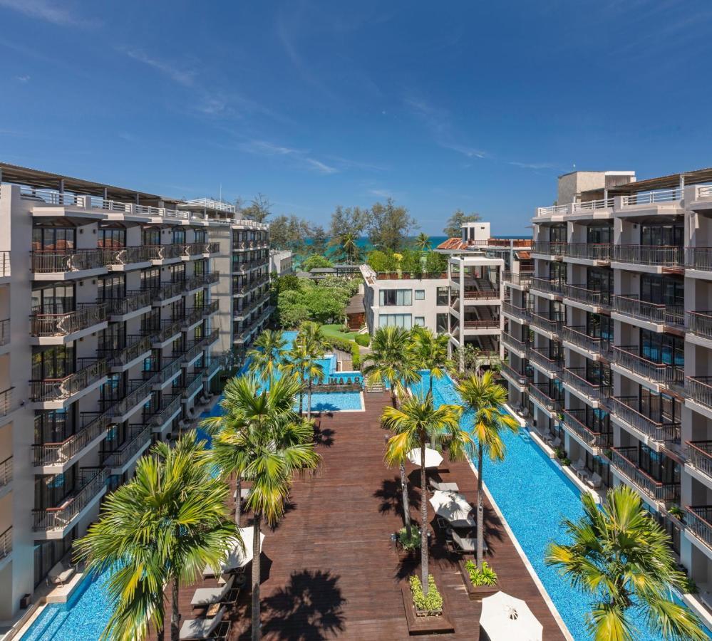 Deluxe Double or Twin Room Pool View