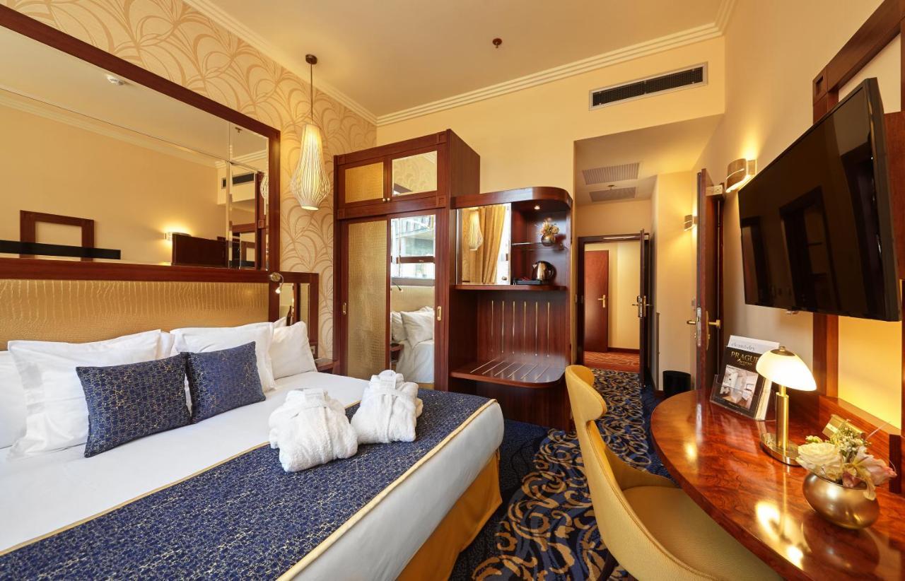 Superior Double Room with City View