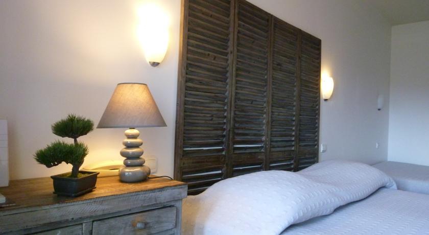 Chambre Double – Vue sur Cour