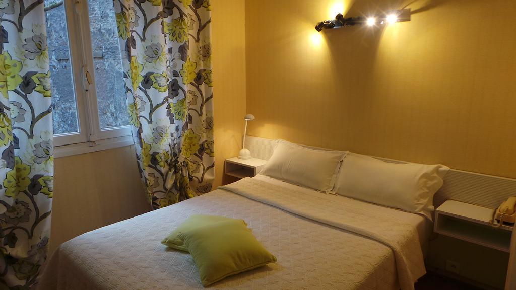 Single Room,110497833:JPEG