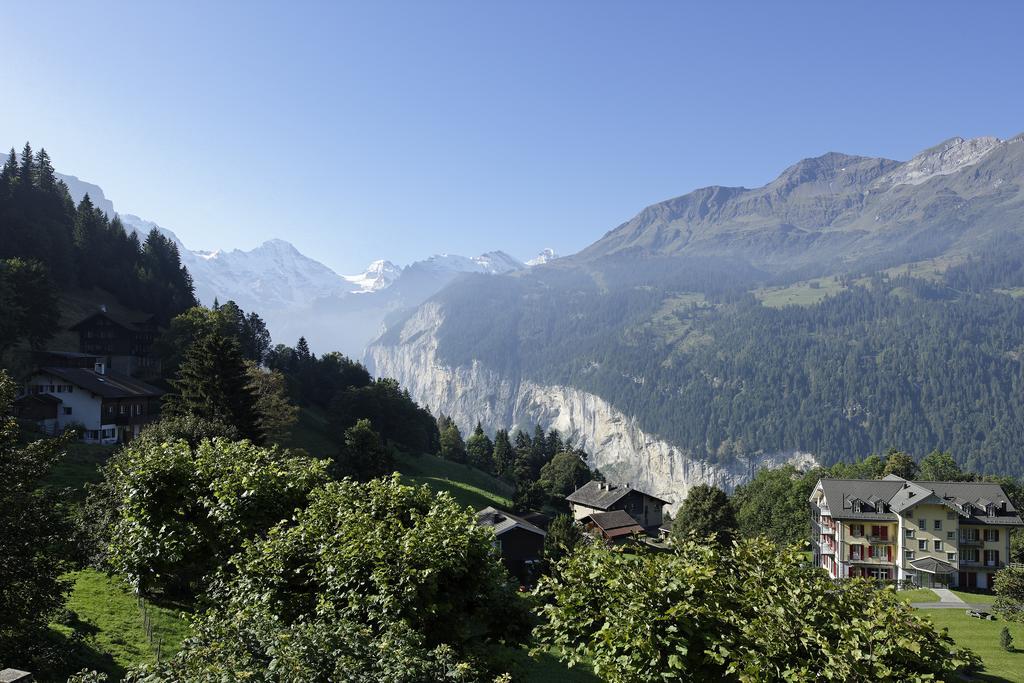Superior Doppelzimmer mit Balkon und Bergblick