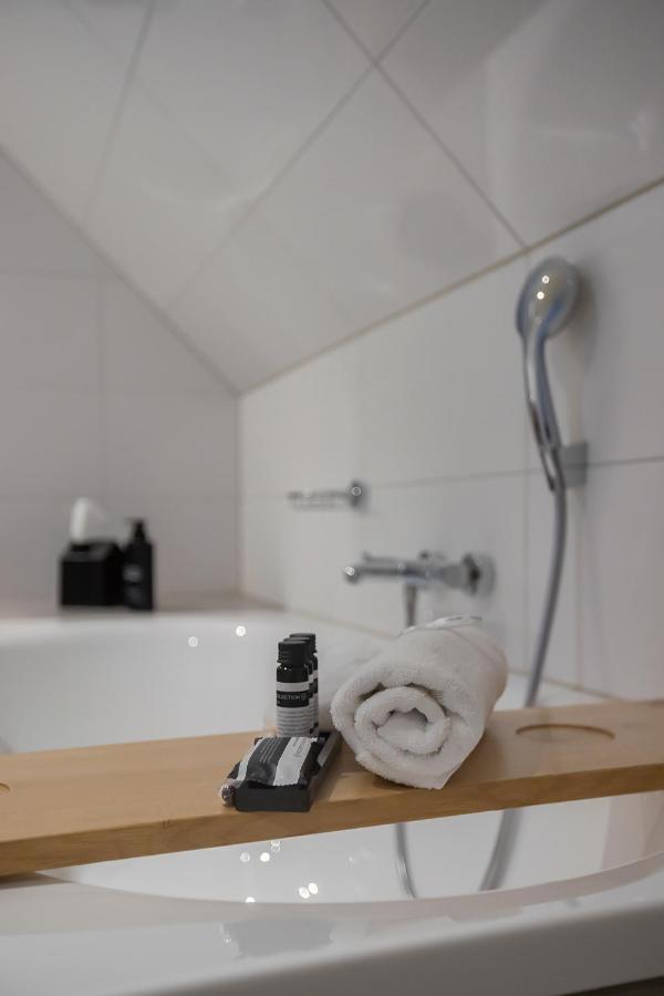 Junior Polder Suite,1105283442:JPEG