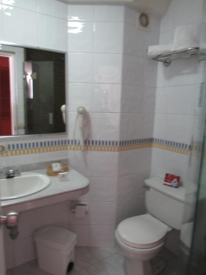 Twin Room,1112943177:JPEG