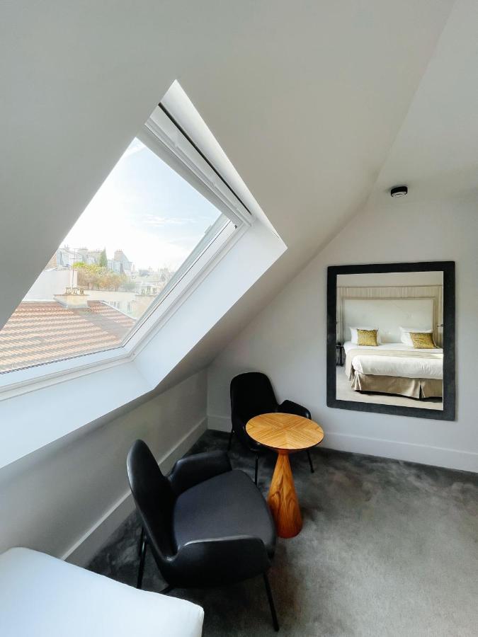 Chambre Triple Privilège - Vue sur Cour ou sur Rue