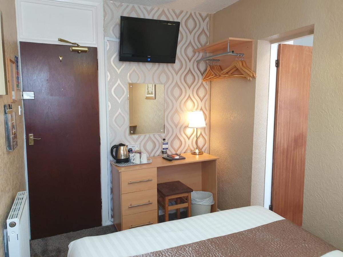 Compact Double Room