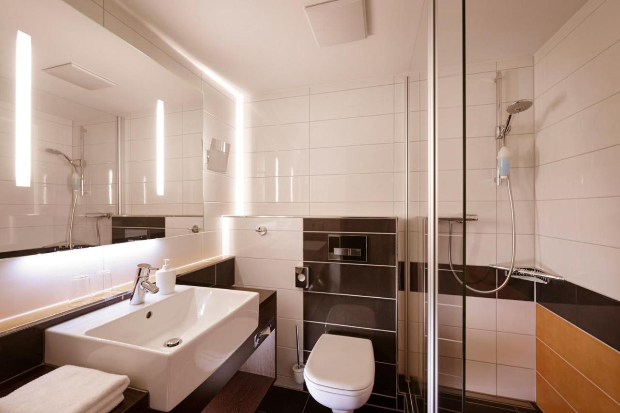 Suite with Mountain View
