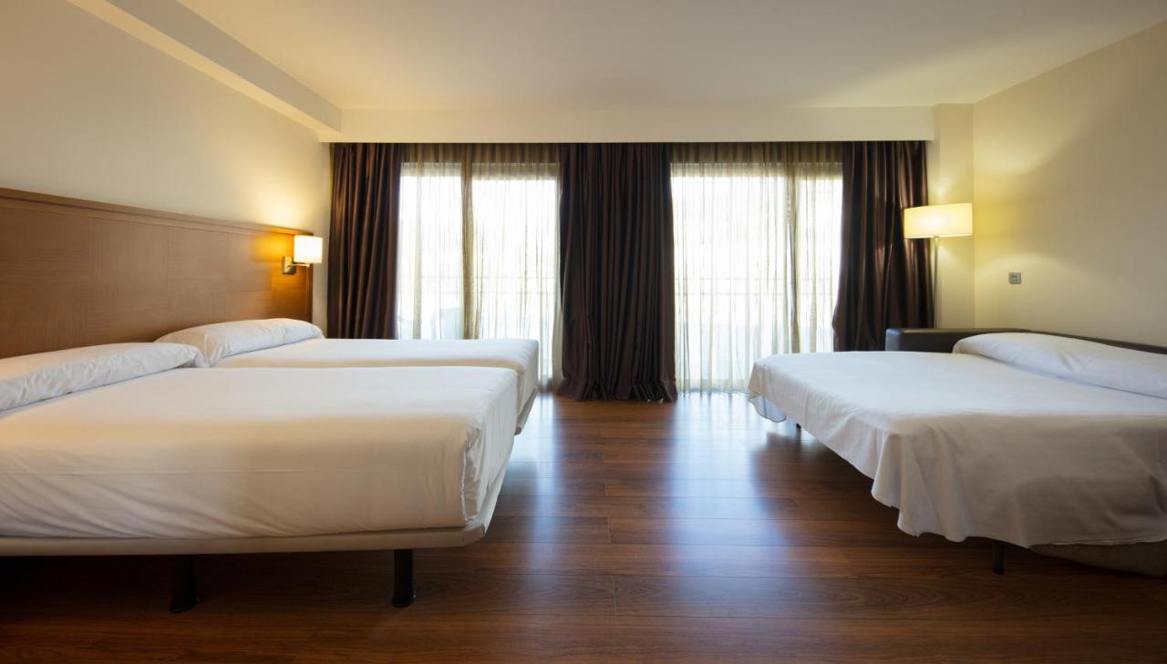 Triple Room,1129435545:JPEG