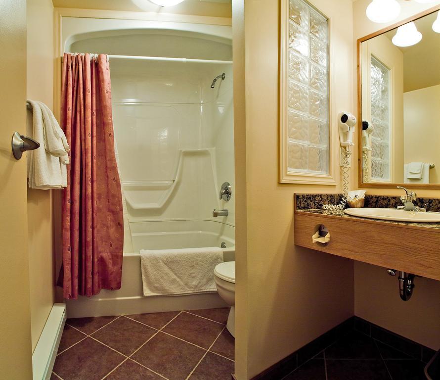 Superior Double Room with Two Double Beds