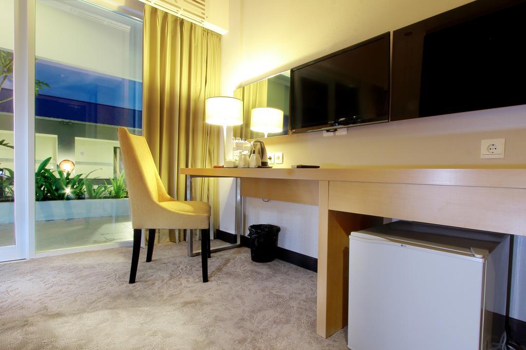 Grand Deluxe Premier Triple Room