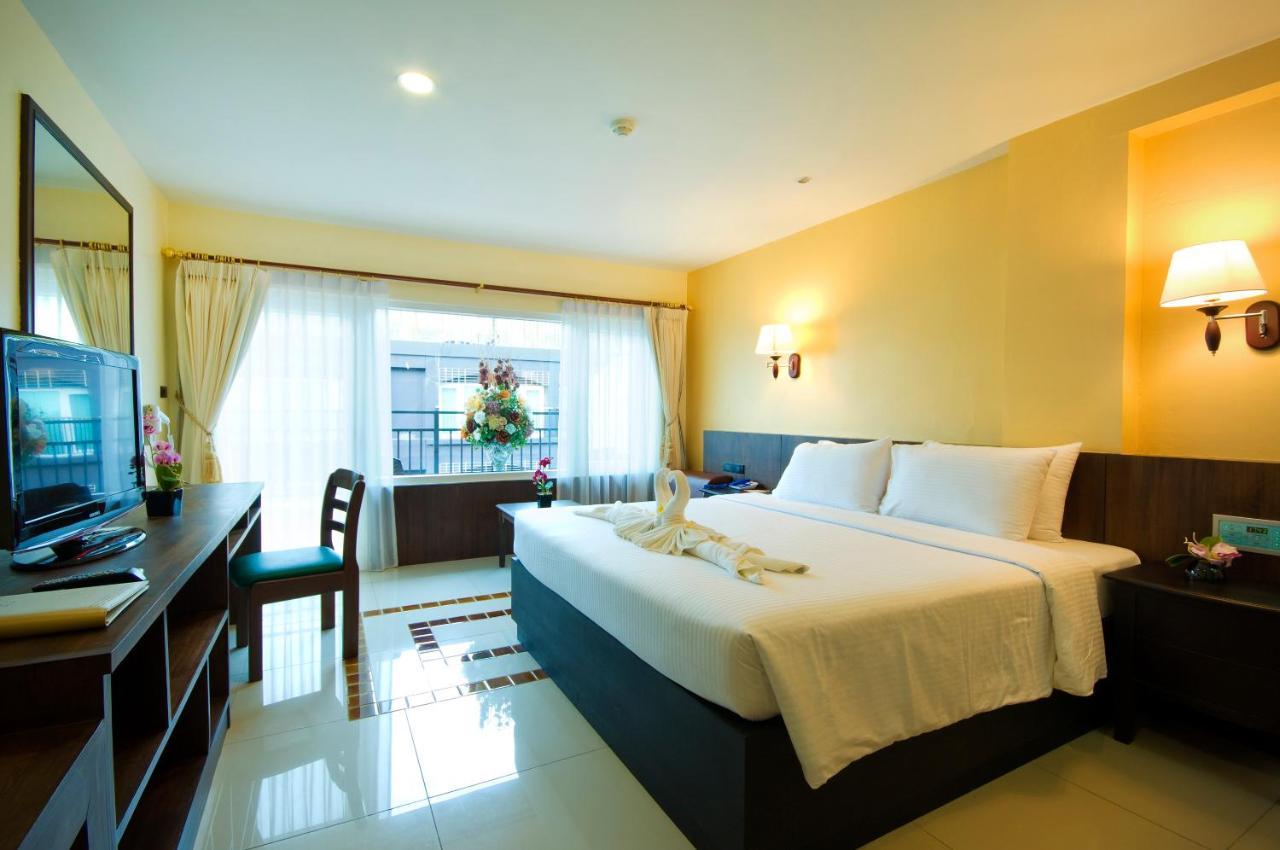 Standard Double or Twin Room with Bath