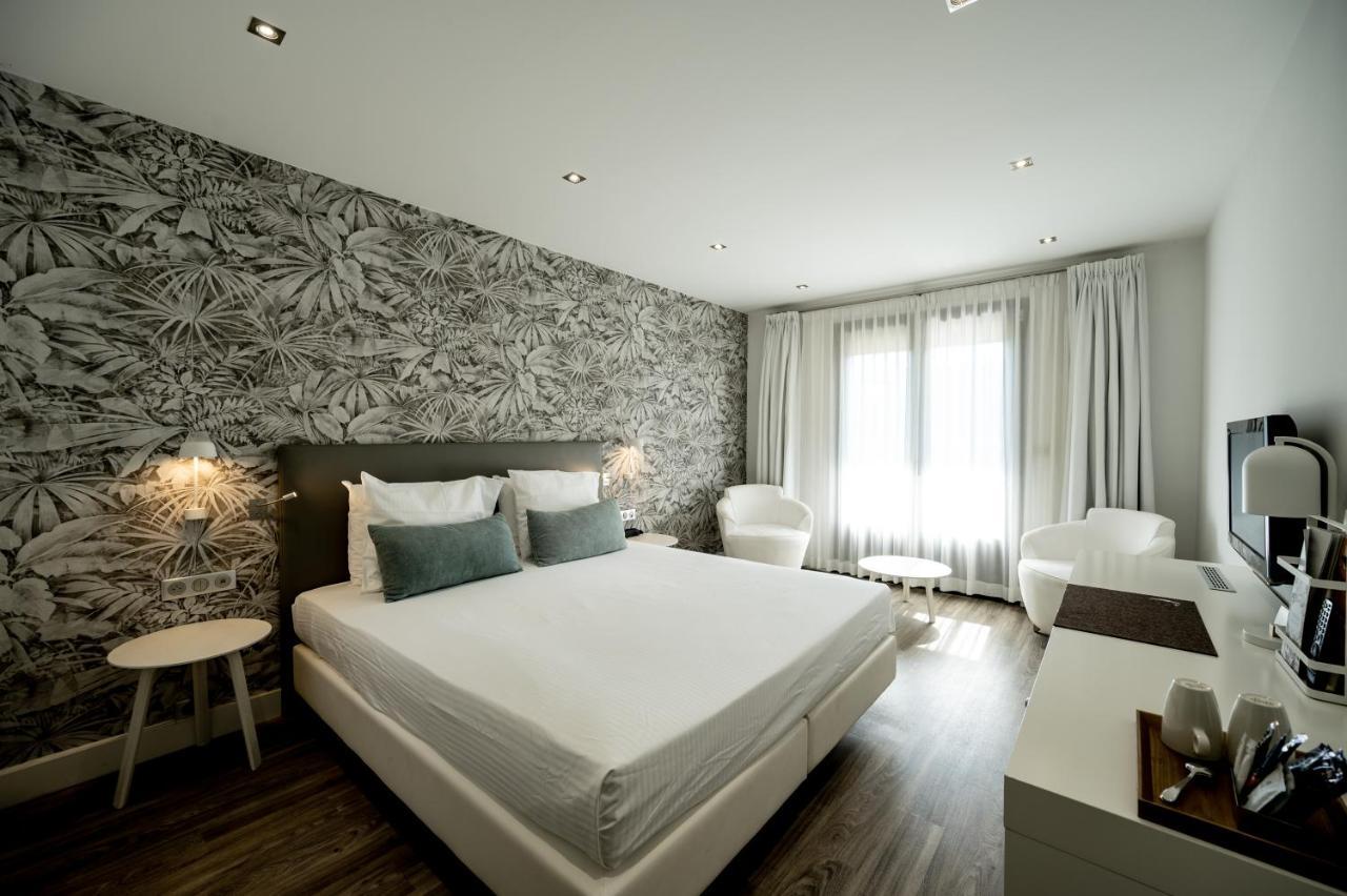 Superior Kamer met Balkon en Uitzicht op de Tuin