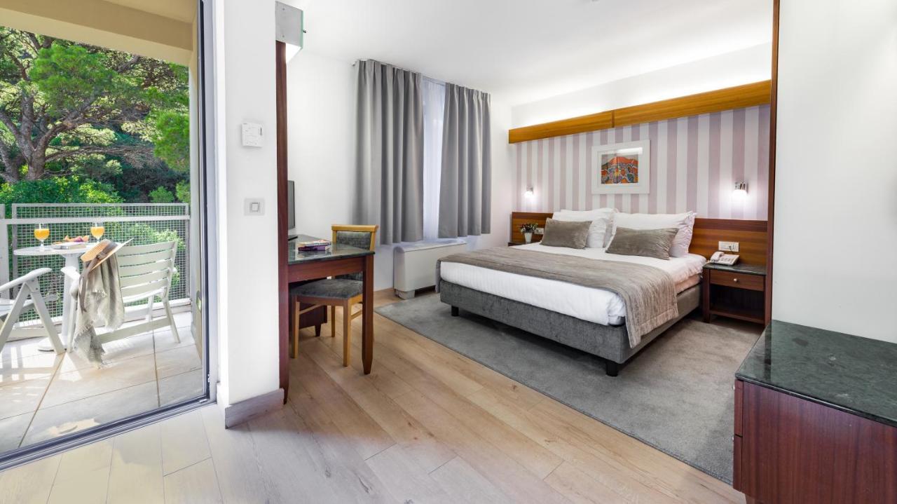 Economy Double or Twin Room