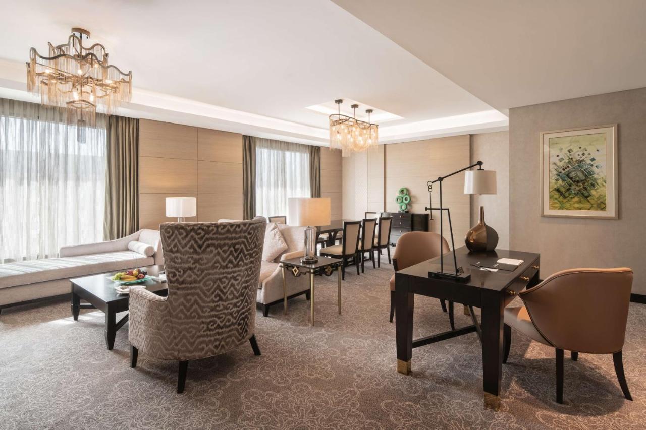 Presidential Suite - Lounge Access