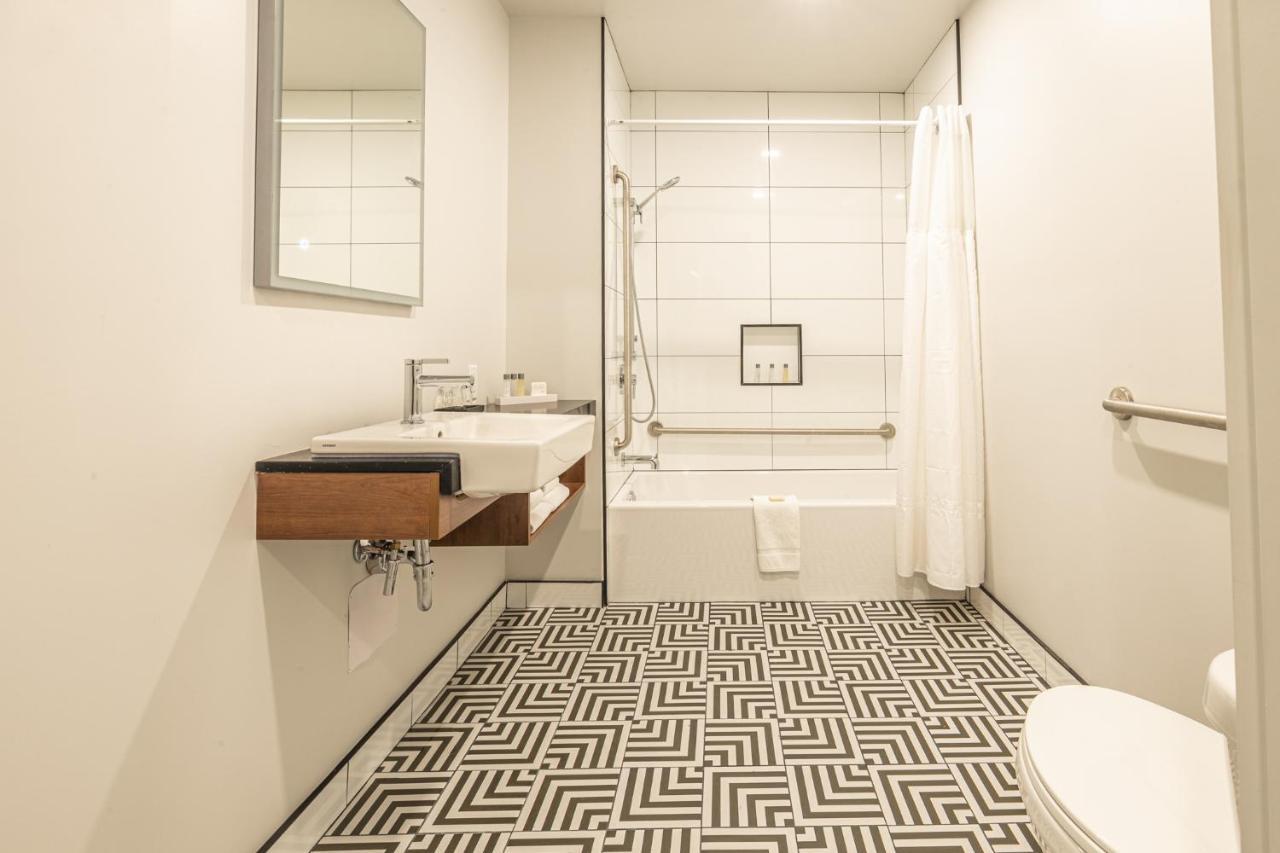 Premium Quadruple Room