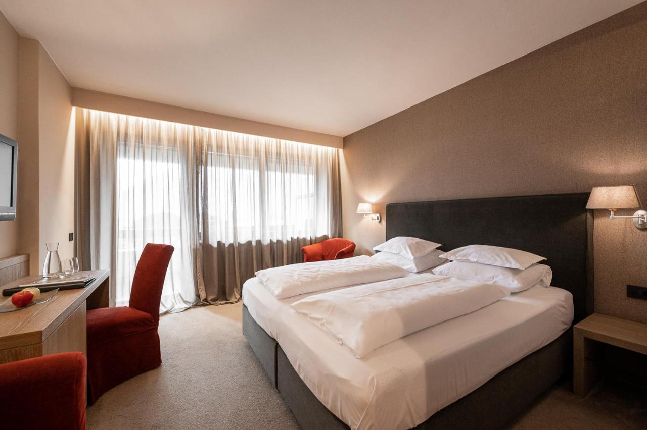 Deluxe Double or Twin Room with Balcony