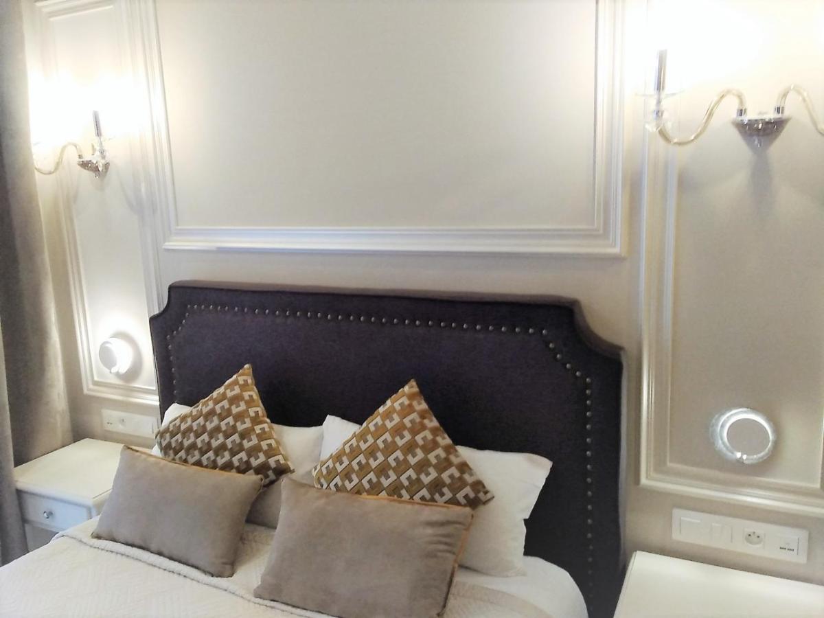 Deluxe Double or Twin Room Garden View