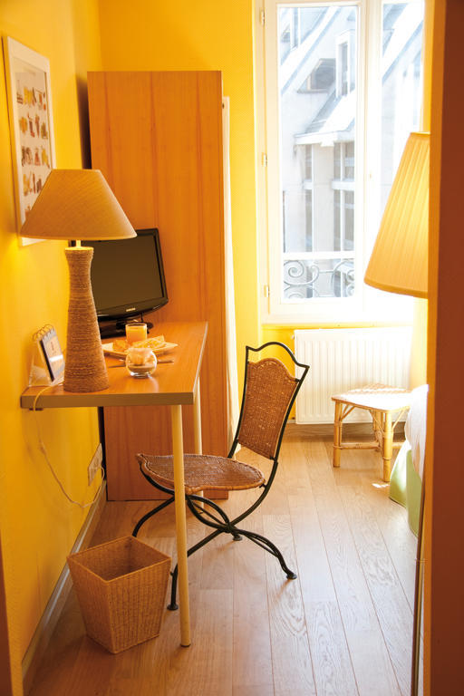 Small Single Room,117453406:JPEG