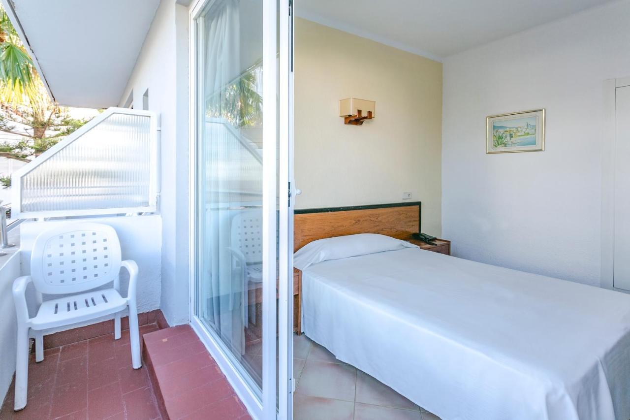 Single Room Balcony