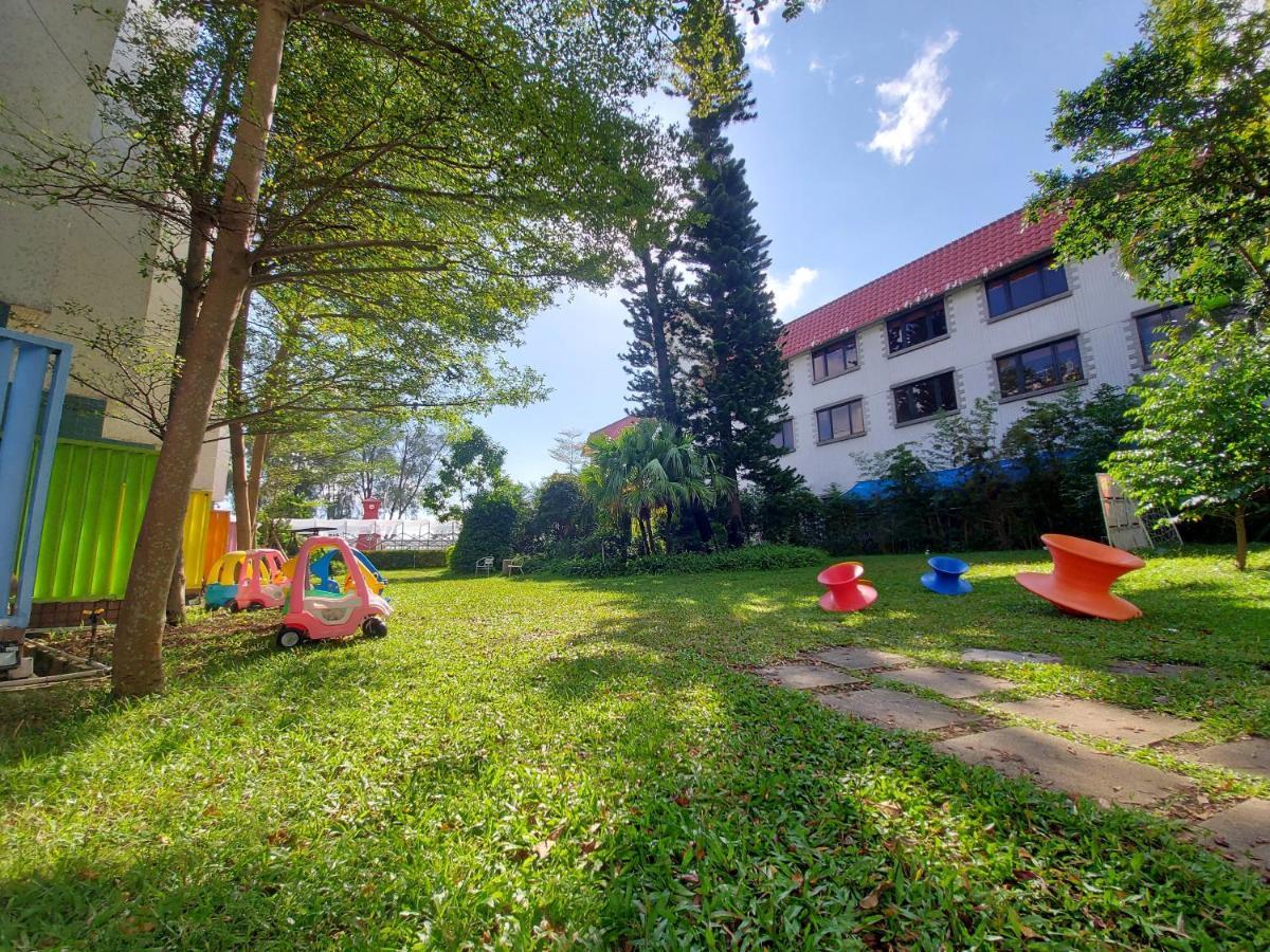 Garden View Twin Room
