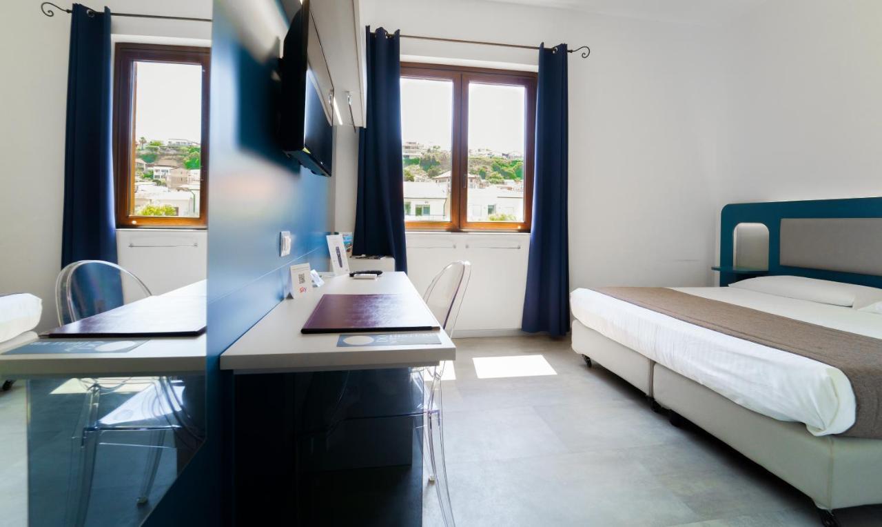 Standard Double Room with Garden View