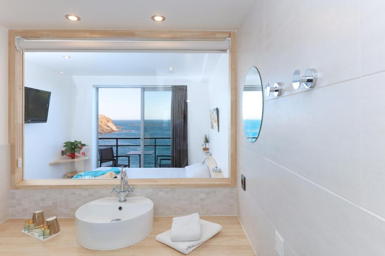 Chambre Double Supérieure avec Balcon - Vue sur la Mer