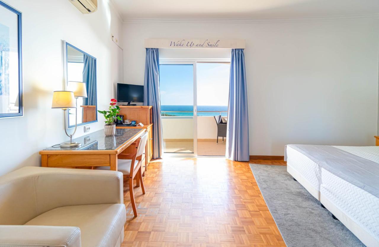 Triple Room with Sea View