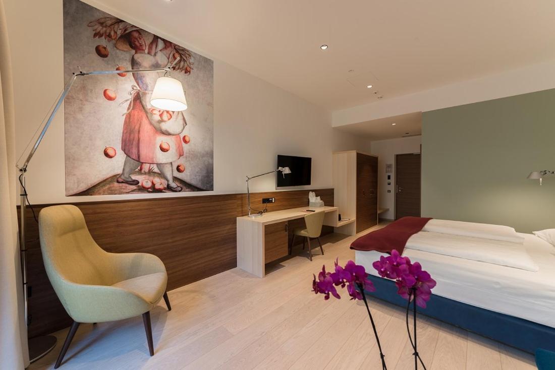 King Deluxe Room with Garden View
