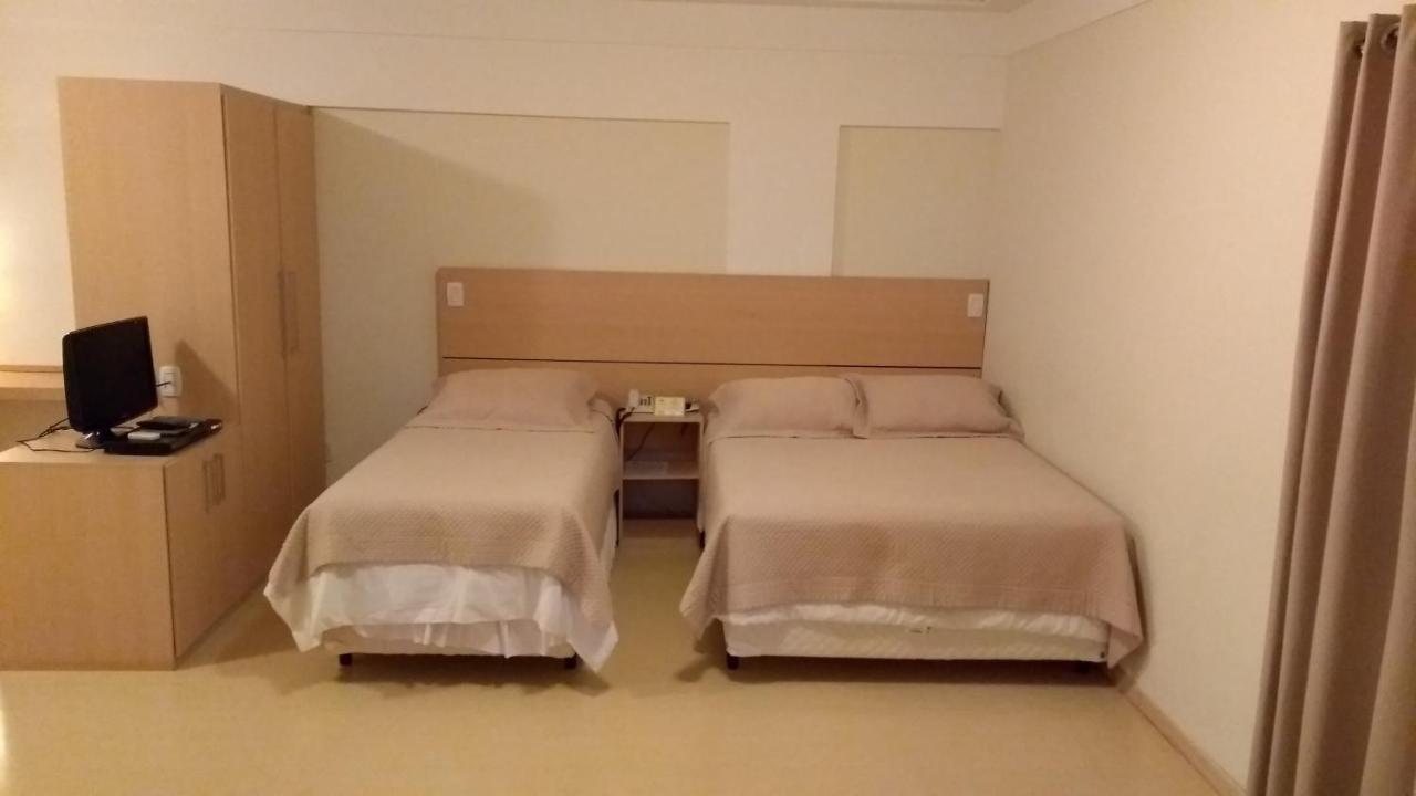 Quarto Deluxe com 2 Camas de Solteiro